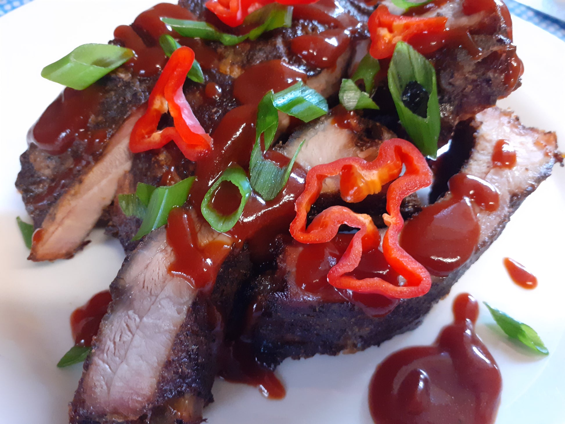 Delicious BBQ ribs seasoned with jerk rub  